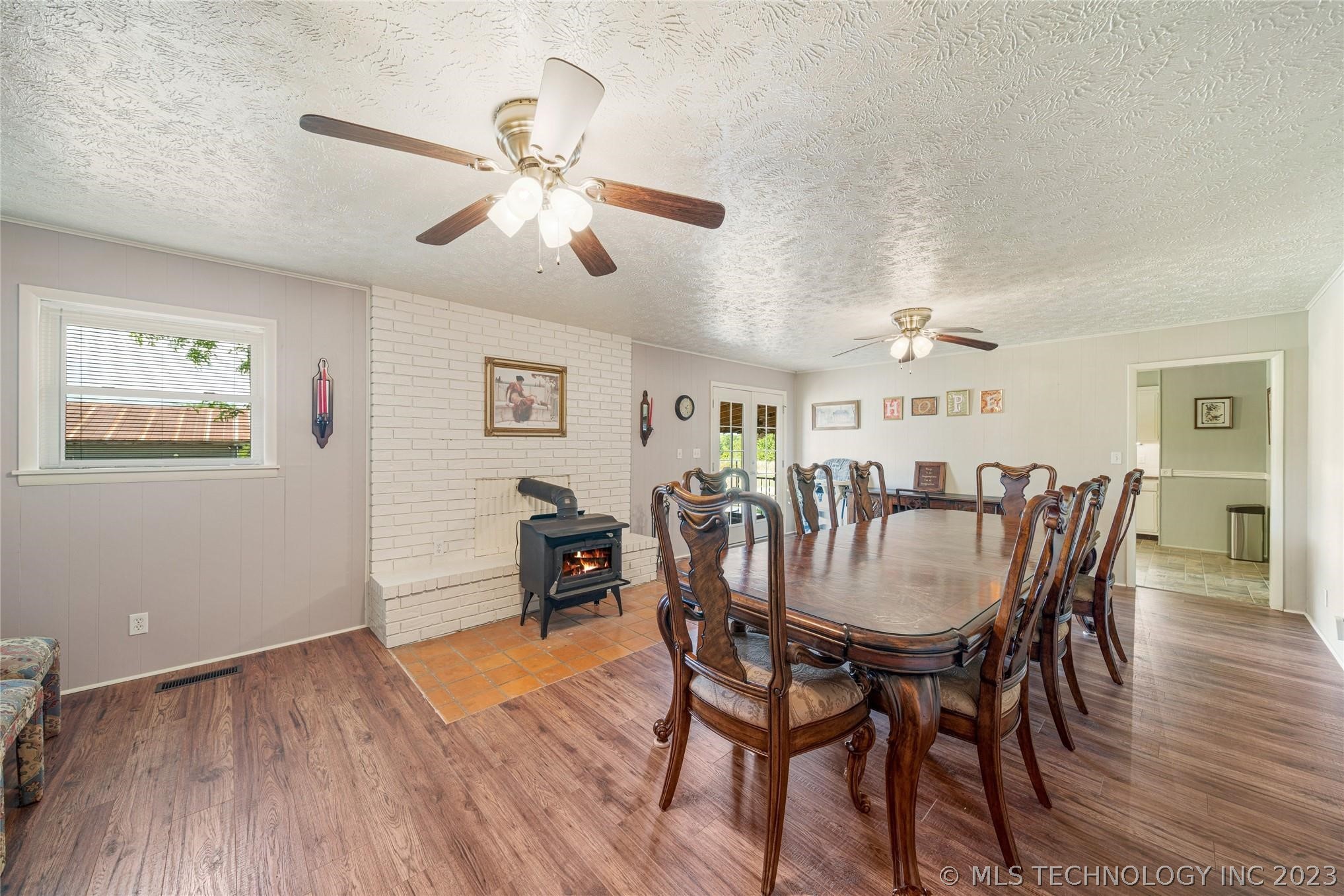 Photo 11 of 42 of 3255 Frederick Road house