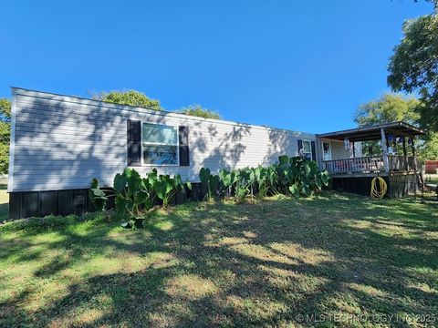 101 S 7th Street Madill OK 73446