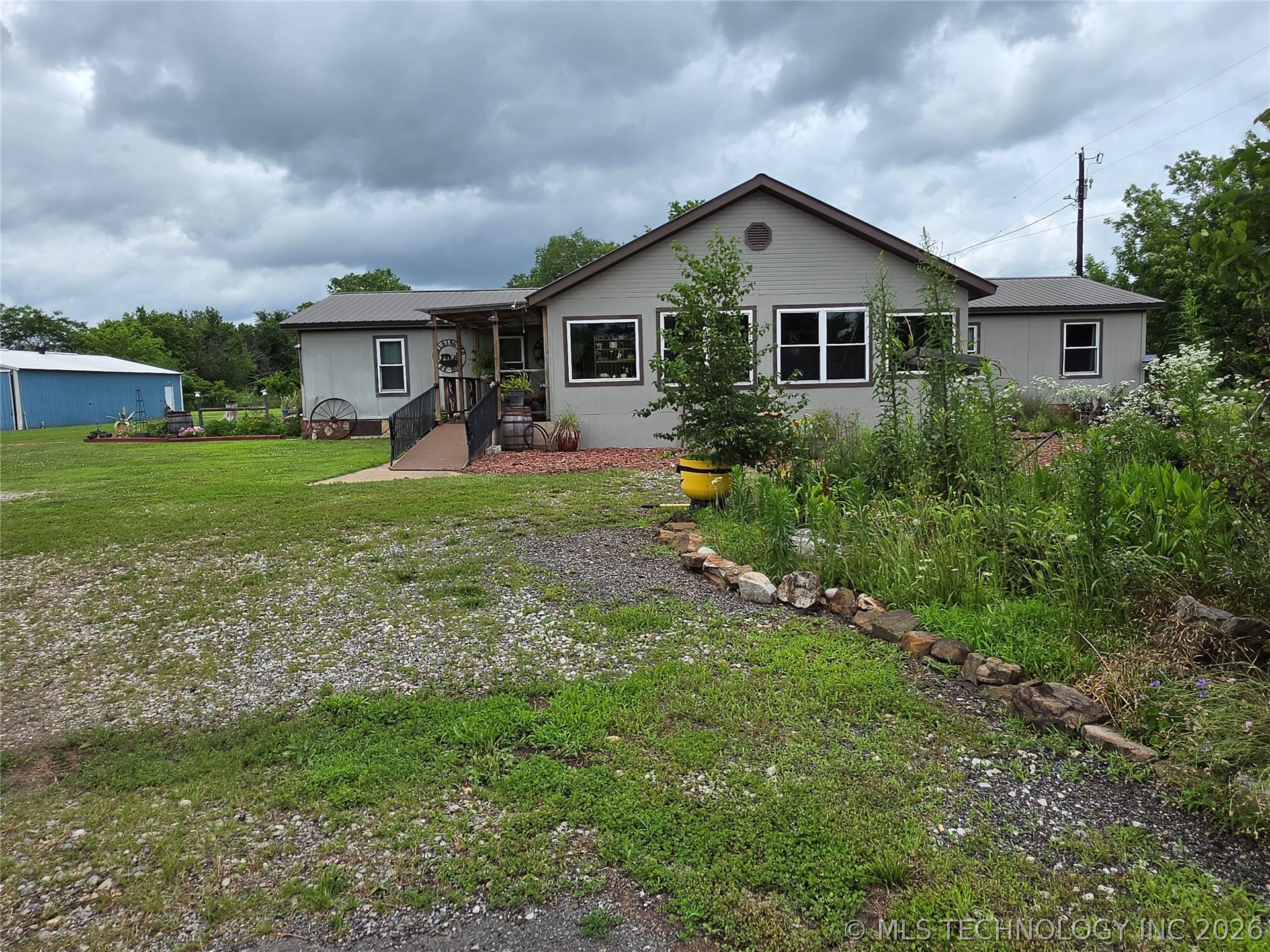 Photo 1 of 34 — 475309 E Hwy 100 Highway, Stilwell, OK 74960