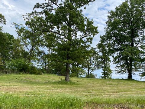 Photo of 715 Ridgeview Drive, Tahlequah, OK 74464 (MLS # 2543704)