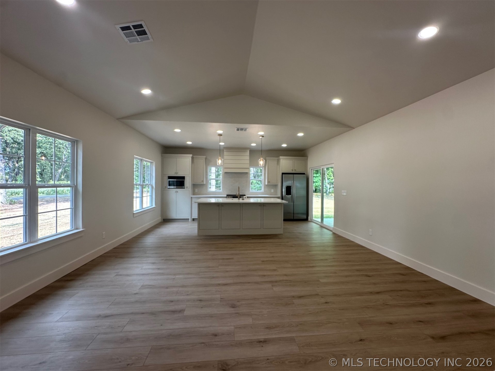 12195 Longboard Loop