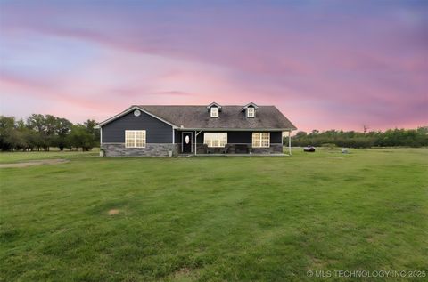 1180 N 4430 Road Valliant OK 74764