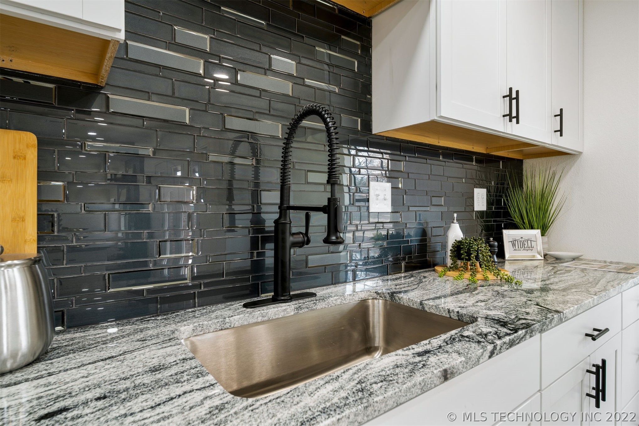 Photo 15 of 30 of 4201 Rolling Meadows Road house