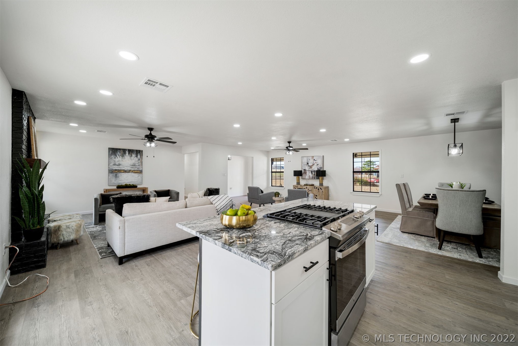 Photo 16 of 30 of 4201 Rolling Meadows Road house