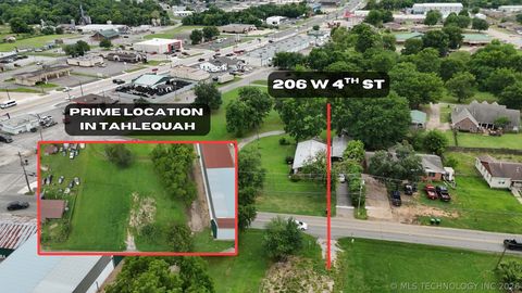 Photo of 206 W 4th Street, Tahlequah, OK 74464 (MLS # 2607385)