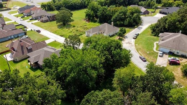 1749 PINE PLACE, TULSA, OK 74127 - Image d93f3df799d853ee198d528c0f4fc270/1805739263