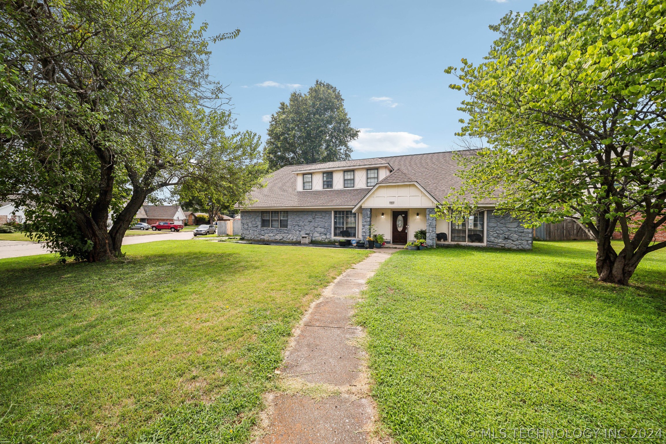 View Broken Arrow, OK 74011 house