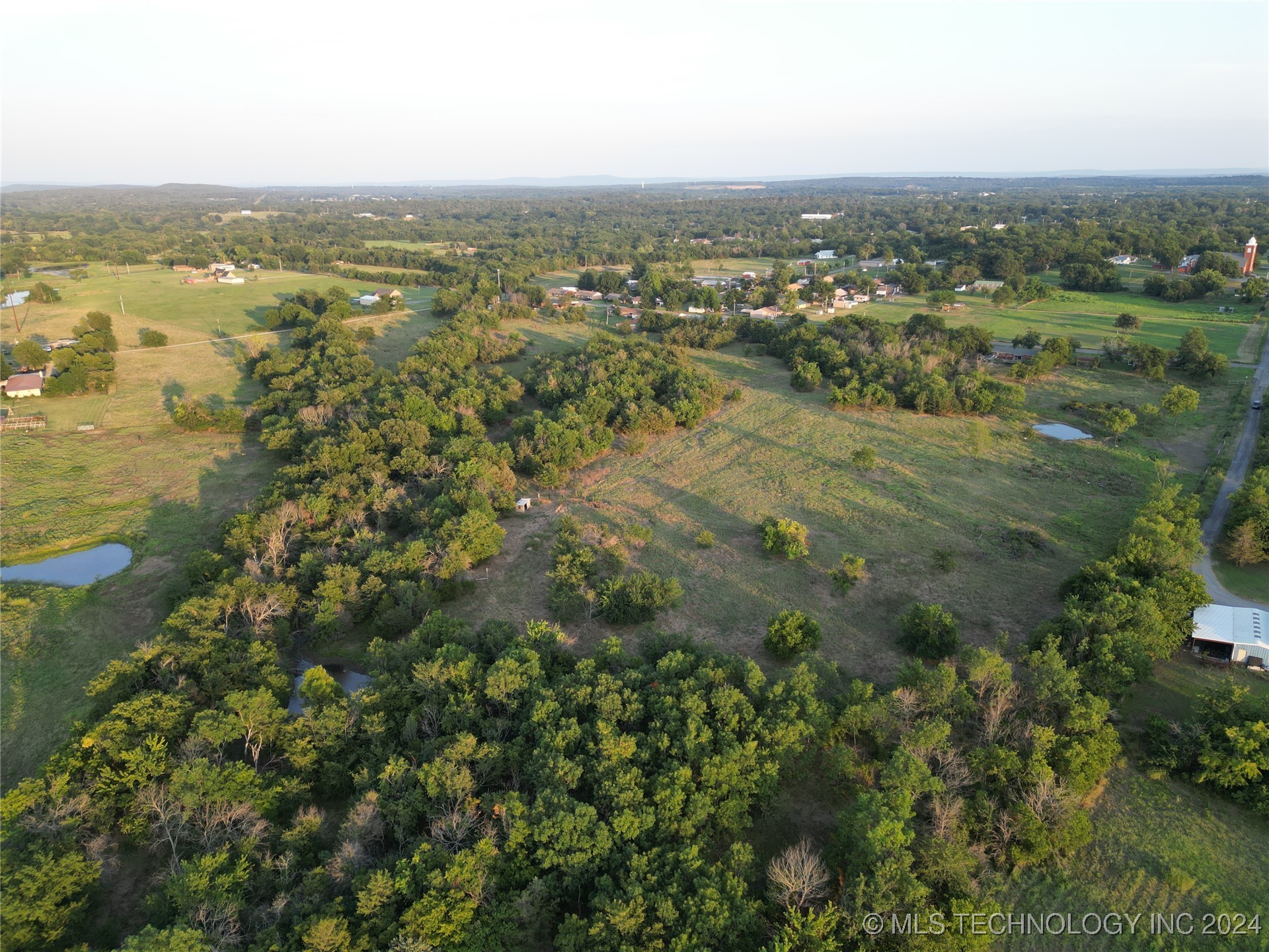 Photo 19 of 22 of 1 E Creek Avenue land