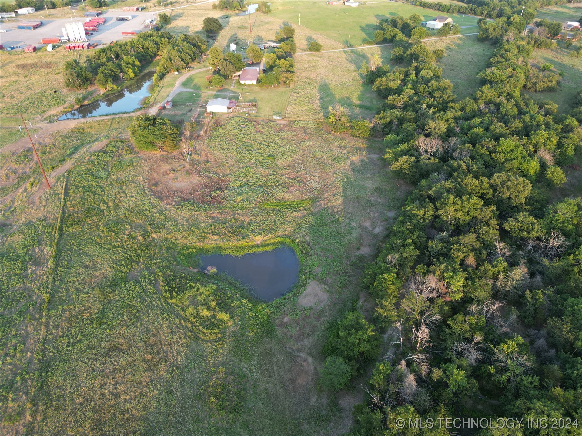 Photo 17 of 22 of 1 E Creek Avenue land