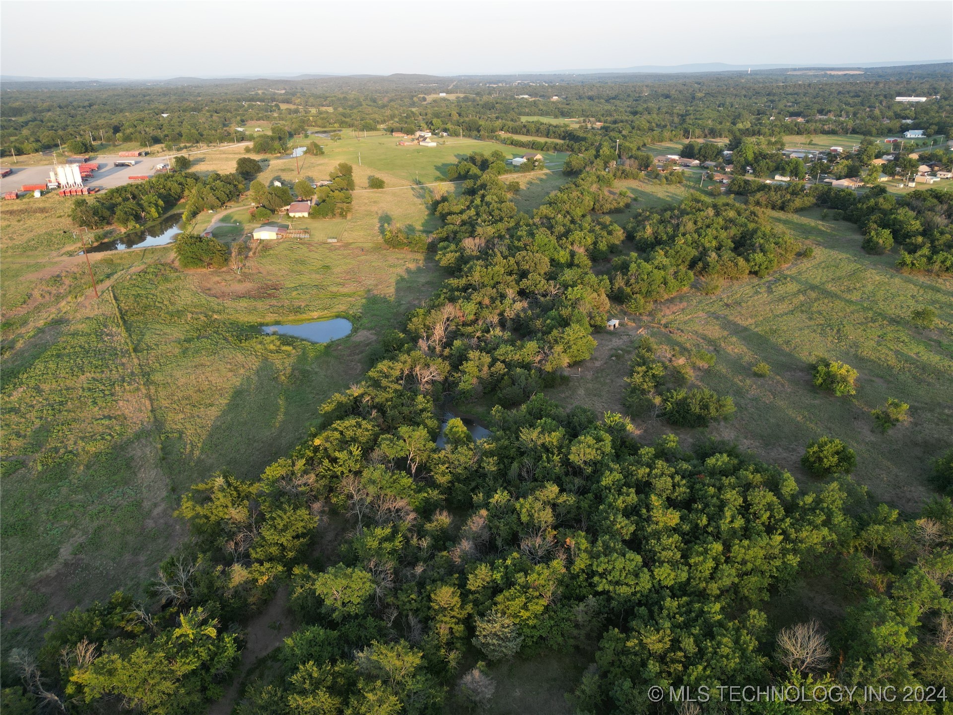 Photo 22 of 22 of 1 E Creek Avenue land