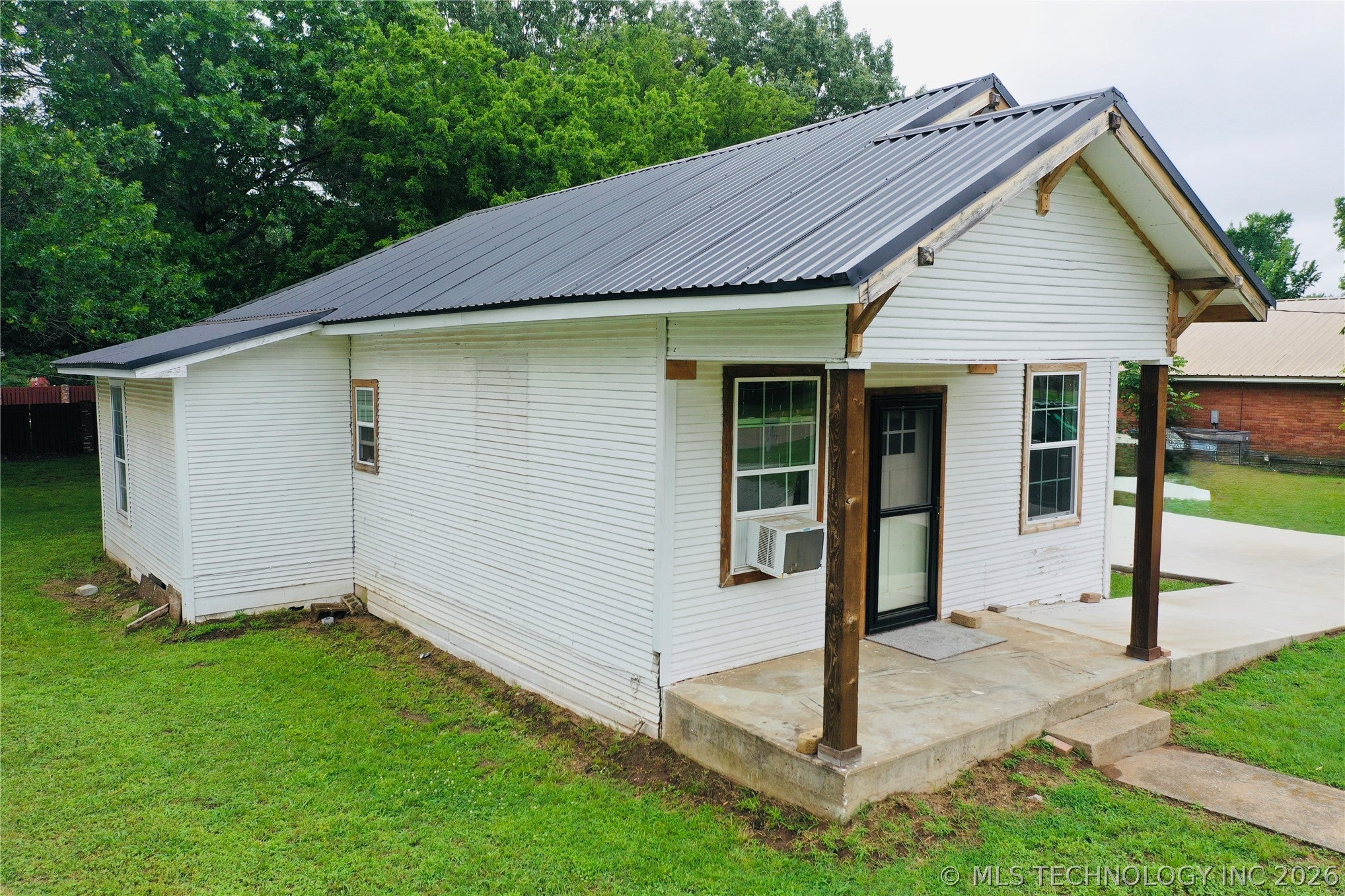 206 N Maupin Road