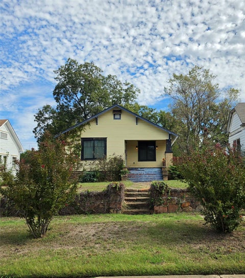 Photo of 415 S Oak Street, Sapulpa, OK 74066 (MLS # 2638110)