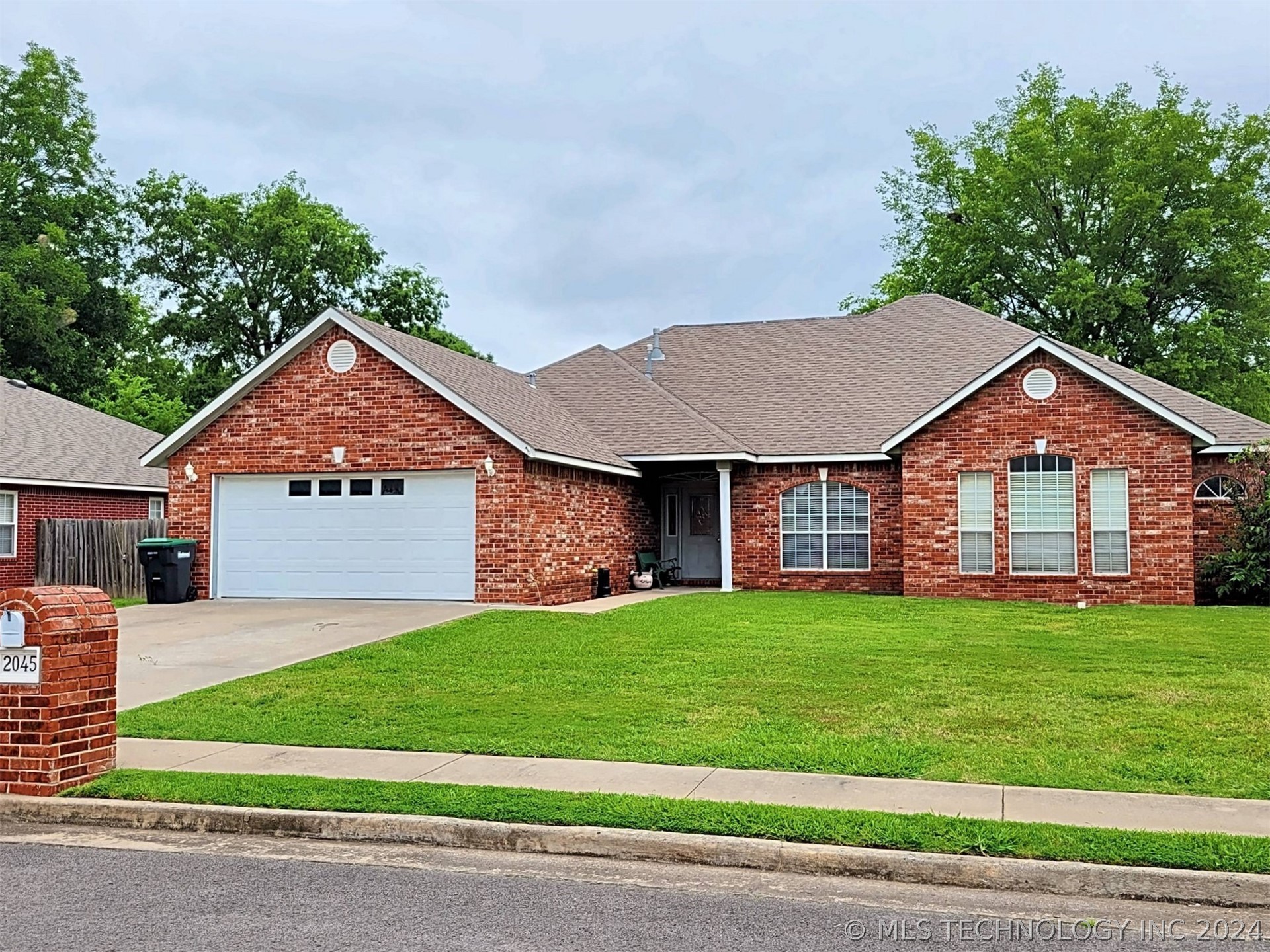 View Tahlequah, OK 74464 house