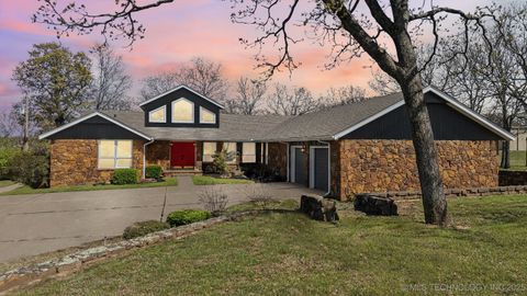 MLS: 2515431