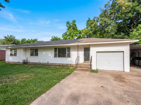 Photo of 405 4th Avenue, Warner, OK 74469 (MLS # 2637925)