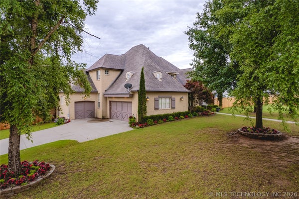 1901 E WOODLAND CIR, MUSKOGEE, OK 74403 - Image db66201b65c17ea92804b91d9fbf4bc3/2321866117