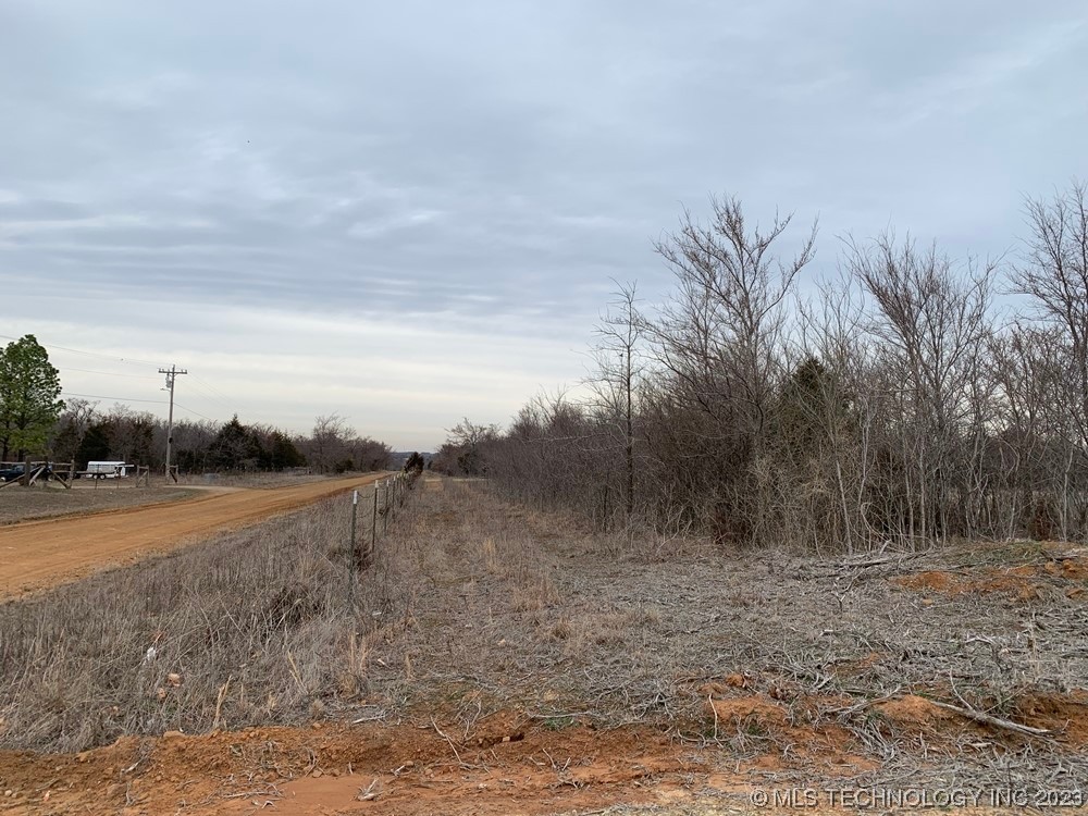 Photo 11 of 11 of 109025 N County Road 3850 Road land