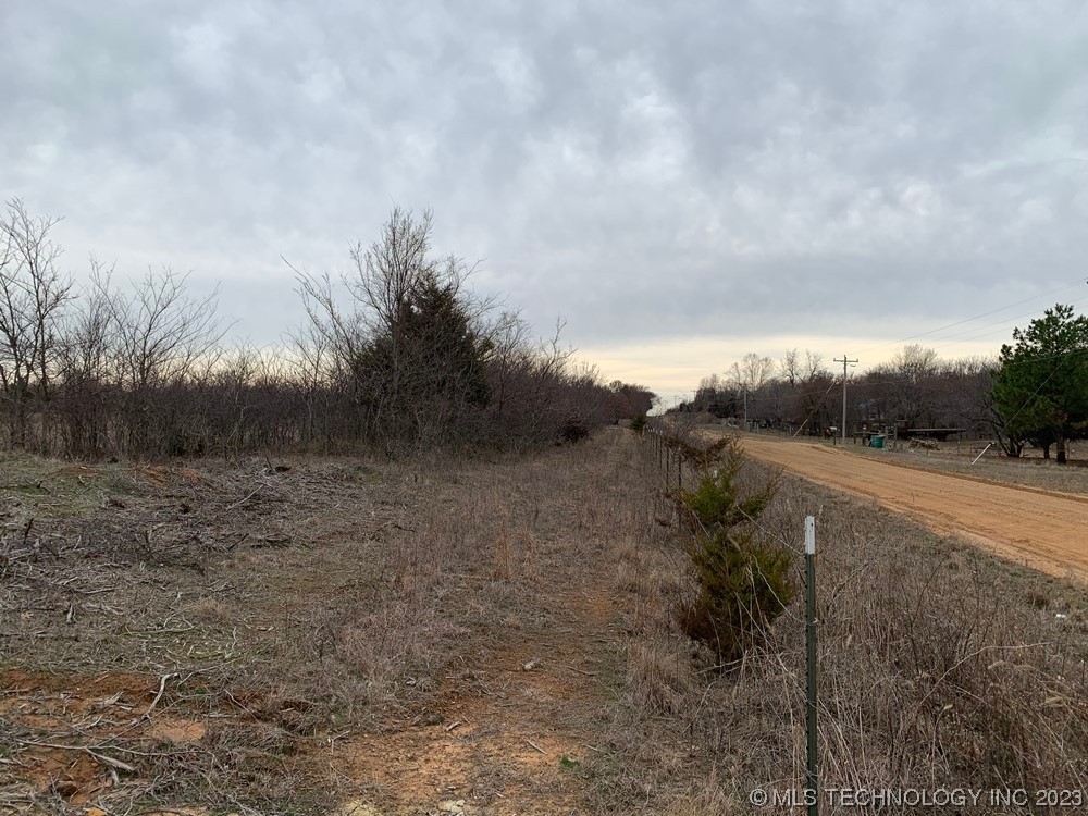 Photo 7 of 11 of 109025 N County Road 3850 Road land