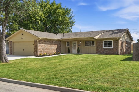 Photo of 9412 E 40th Place, Tulsa, OK 74145 (MLS # 2632476)