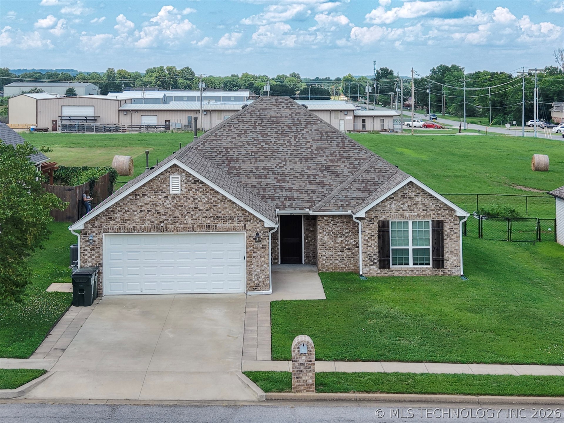 Photo 1 of 39 — 103 W 135th Street, Skiatook, OK 74070