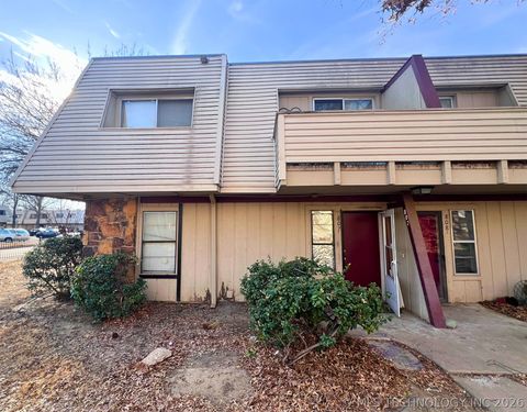 Photo of 2211 E 66th Place S #807, Tulsa, OK 74119 (MLS # 2605021)