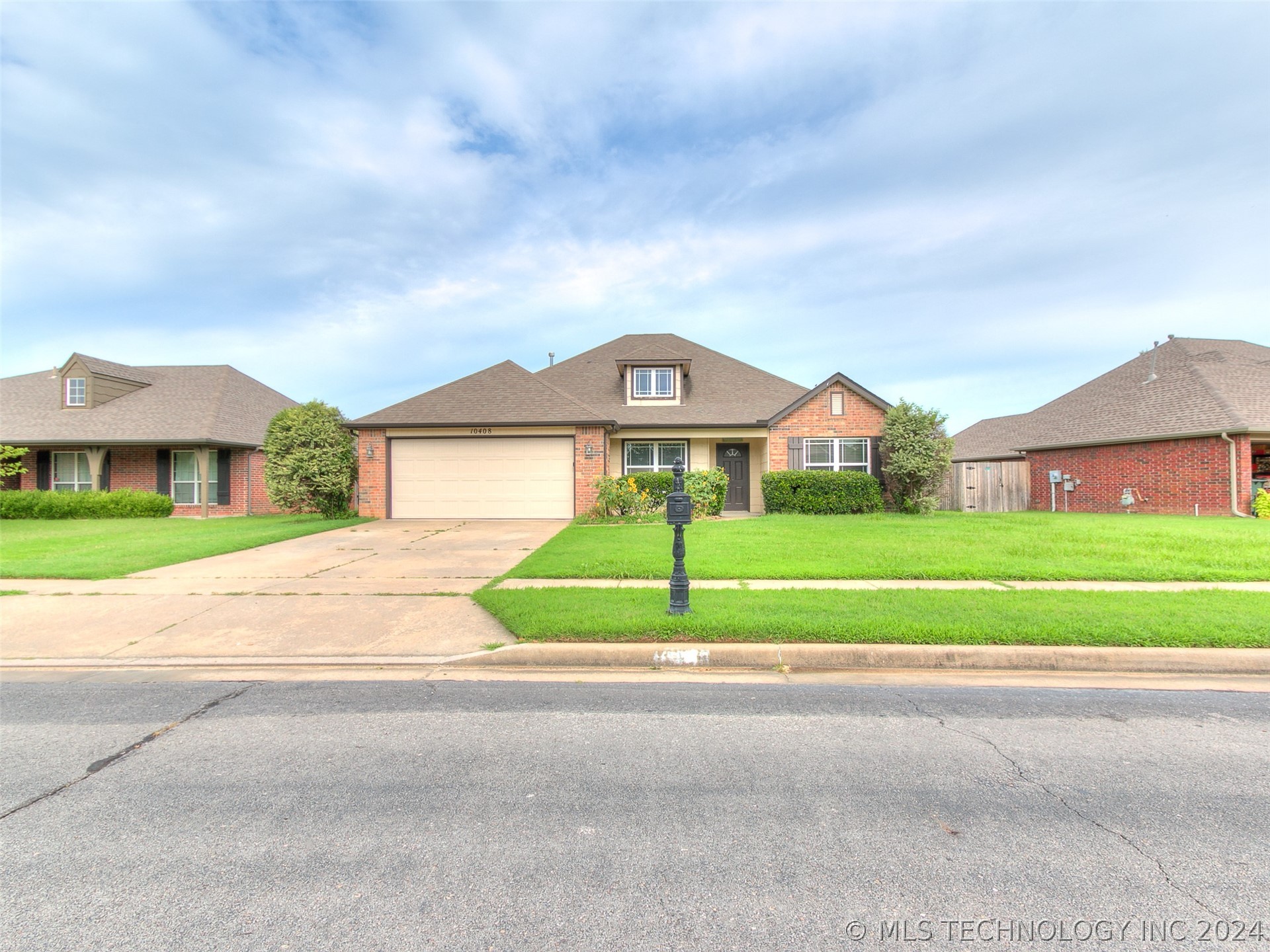 View Owasso, OK 74055 house