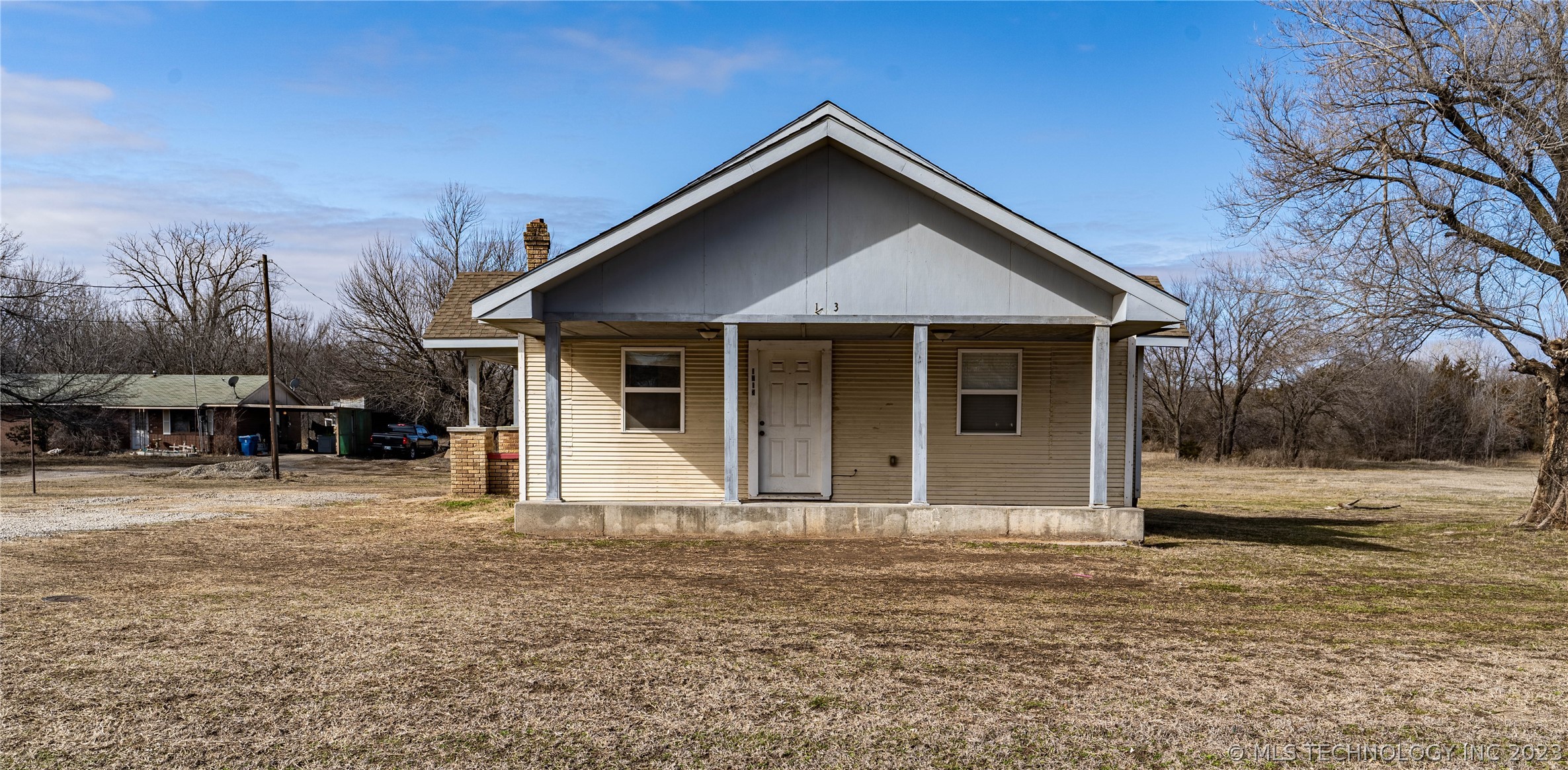 Photo 1 of 32 of 1713 N Little Avenue house