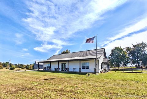 Photo of 17648 W Grandview Road, Tahlequah, OK 74464 (MLS # 2544487)