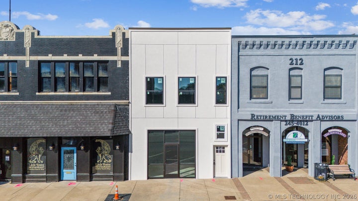 Photo 1 of 31 — 210 N Main Street, Sand Springs, OK 74063