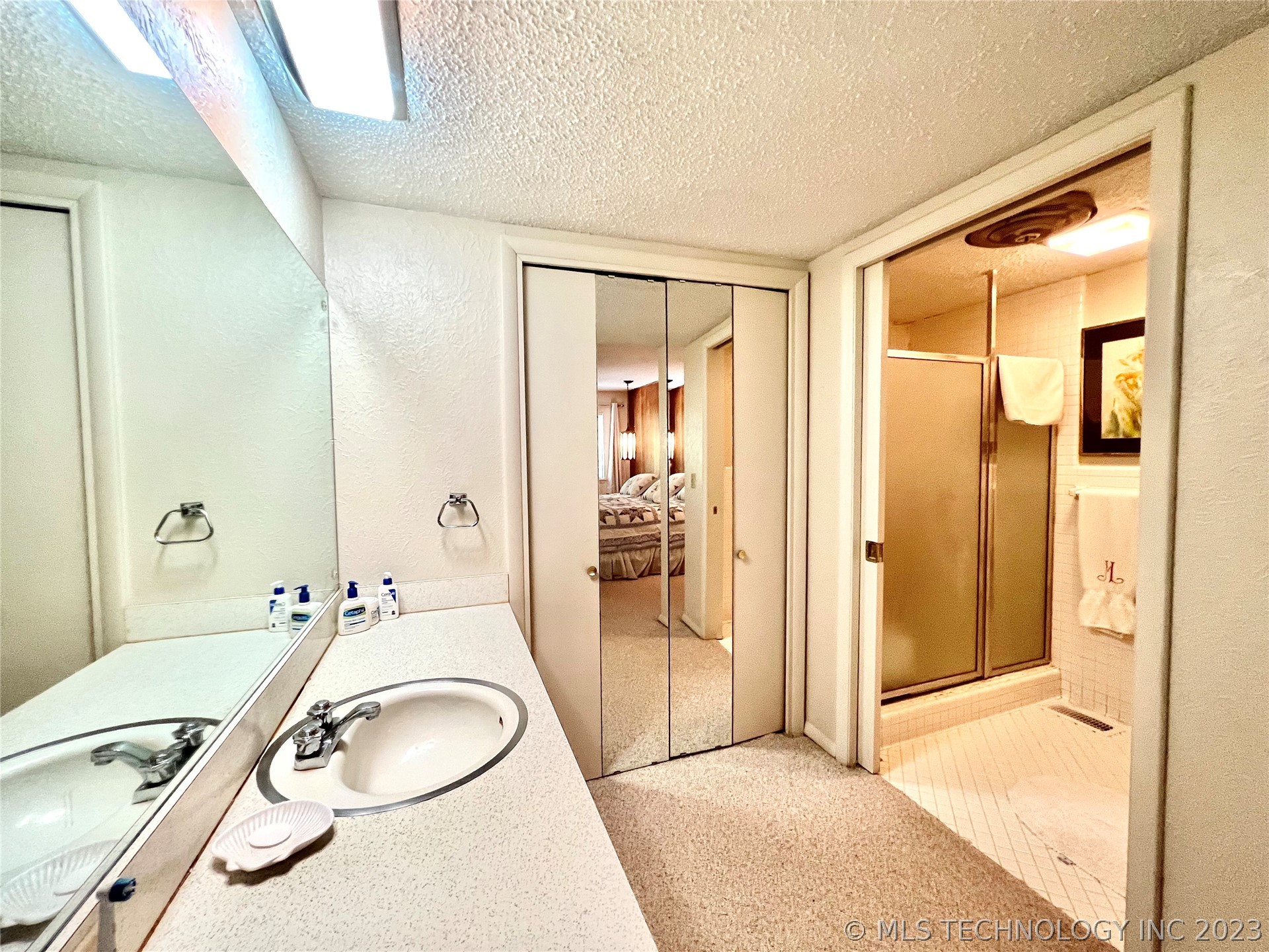 Photo 18 of 19 of 446383 Simco Road house