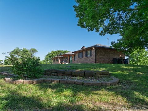 Photo of 398621 W 900 Road, Copan, OK 74022 (MLS # 2617095)