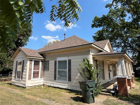806 W Tishomingo Street Madill OK 73446
