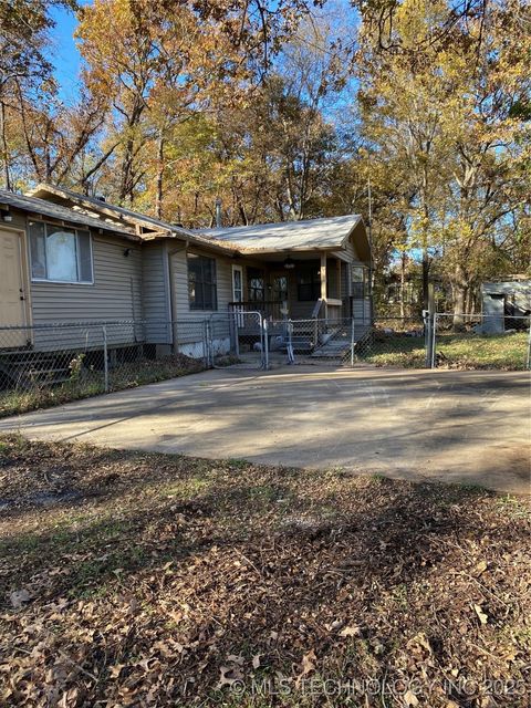 Photo of 30487 S 552 Road, Cookson, OK 74427 (MLS # 2549027)