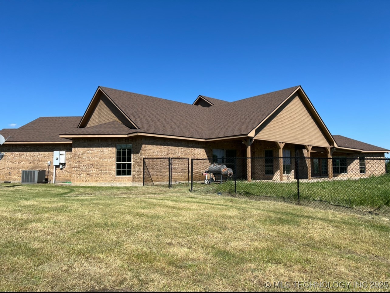 7400 E Prairie View Road E