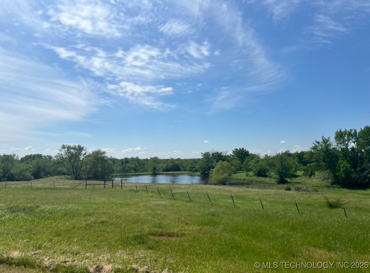 7400 E Prairie View Road E