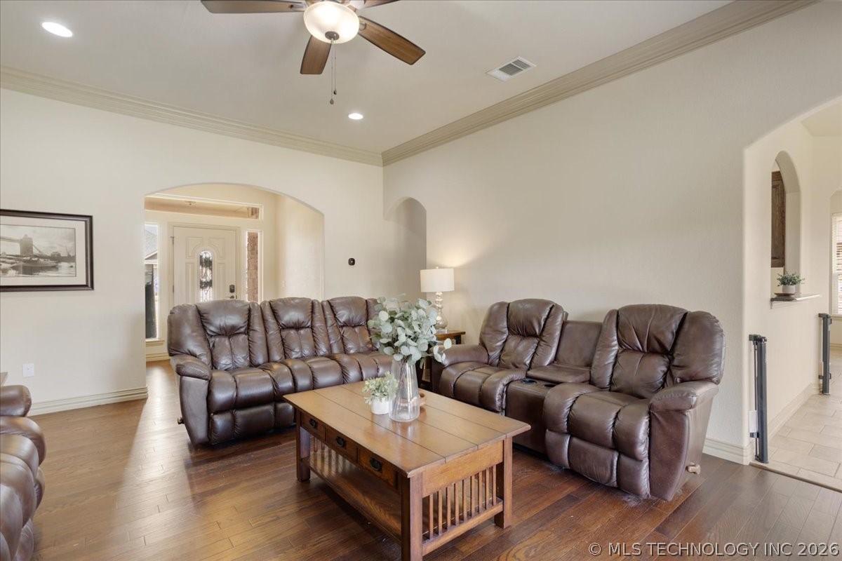 3425 Overland Drive