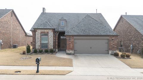 Photo of 10822 E 83rd Place, Tulsa, OK 74133 (MLS # 2605077)