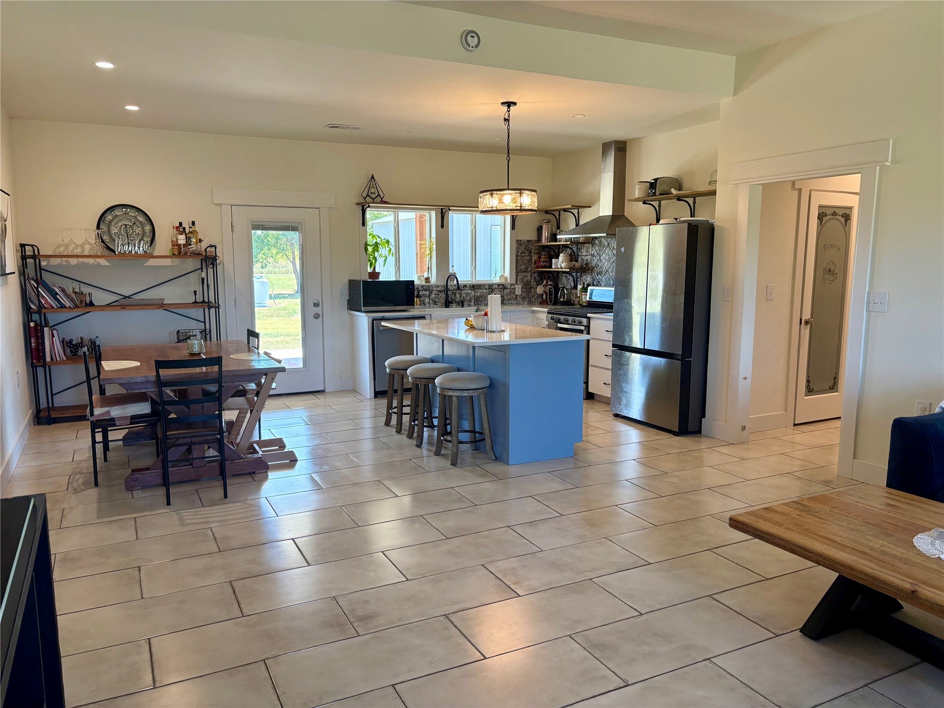 313 Nauvoo Hills Road