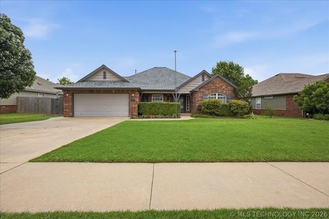 Photo of 5212 Barr Drive, Sand Springs, OK 74063 (MLS # 2616065)
