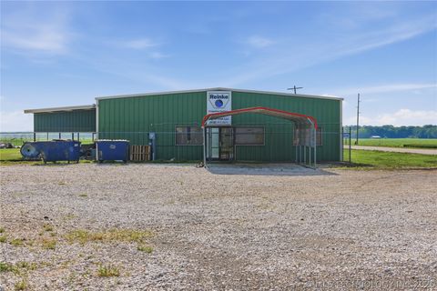 Photo of 13599 E Highway 64 Highway, Webbers Falls, OK 74470 (MLS # 2615010)