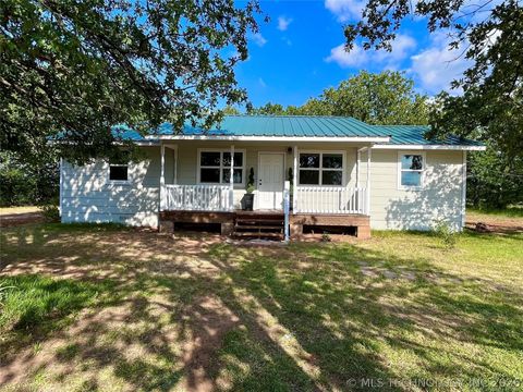 Photo of 522 Bethel, Ardmore, OK 73401 (MLS # 2625238)