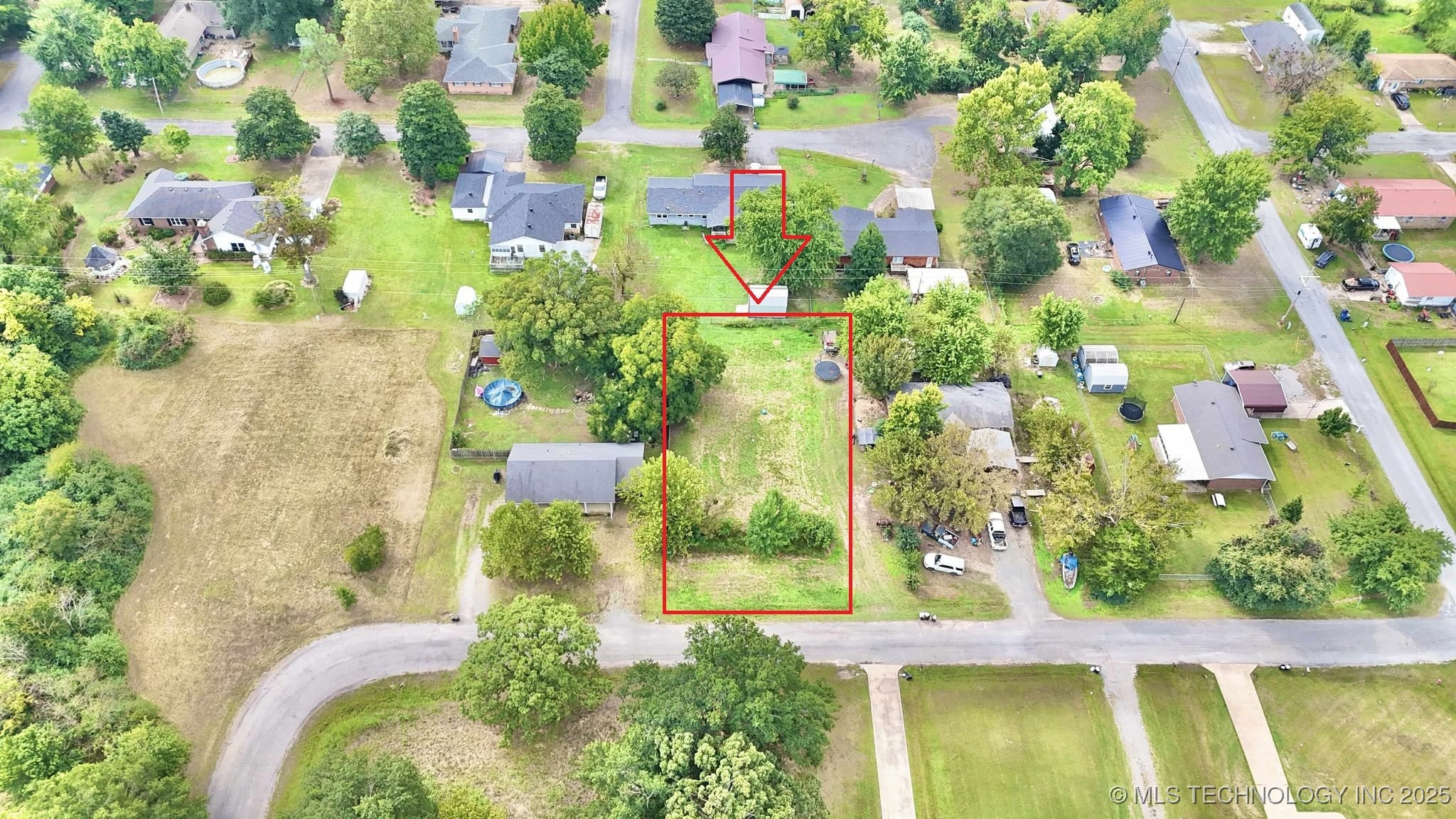 Photo 1 of 1 — 9 NW J Street, Stigler, OK 74462