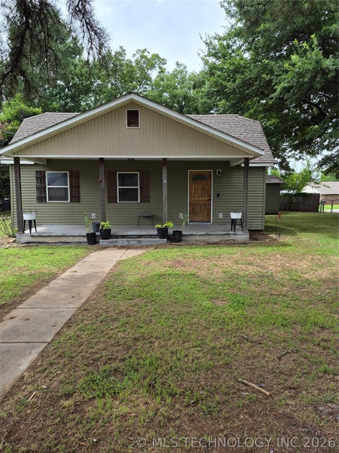 Photo of 316 NW 6th ST, Checotah, OK 74426 (MLS # 2622729)