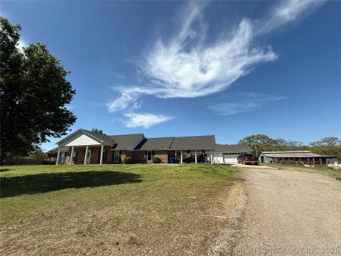 Photo of 466774 E 1070 Road, Sallisaw, OK 74955 (MLS # 2626065)