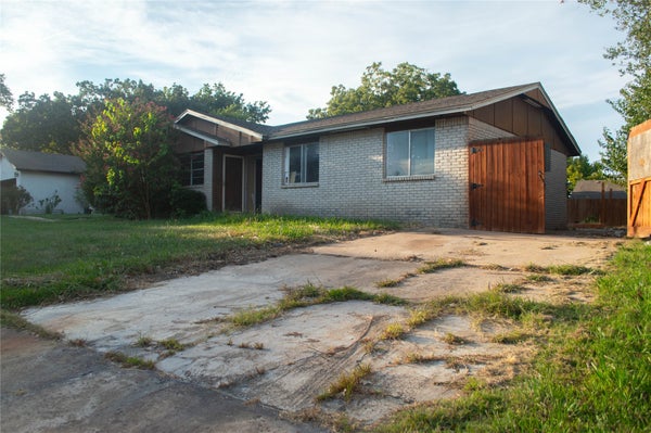 8935 E 57TH ST, TULSA, OK 74145 - Image e4bc1b9b59b674d6a2546bed141e1d7e/3530862260