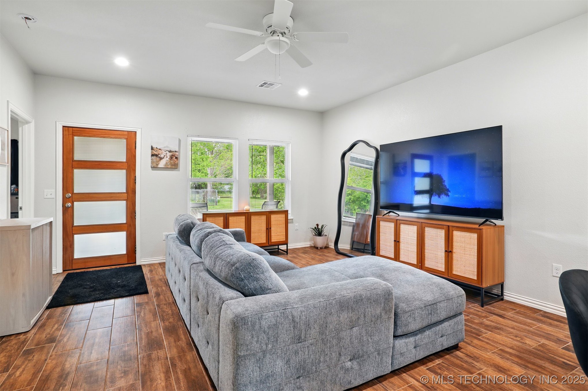 1325 Houston