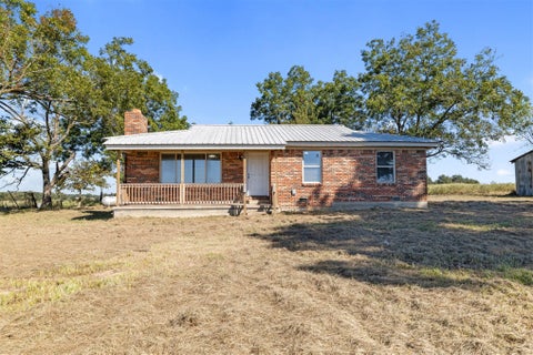 Photo of 8405 E Nightingale Road, Atoka, OK 74525 (MLS # 2636837)