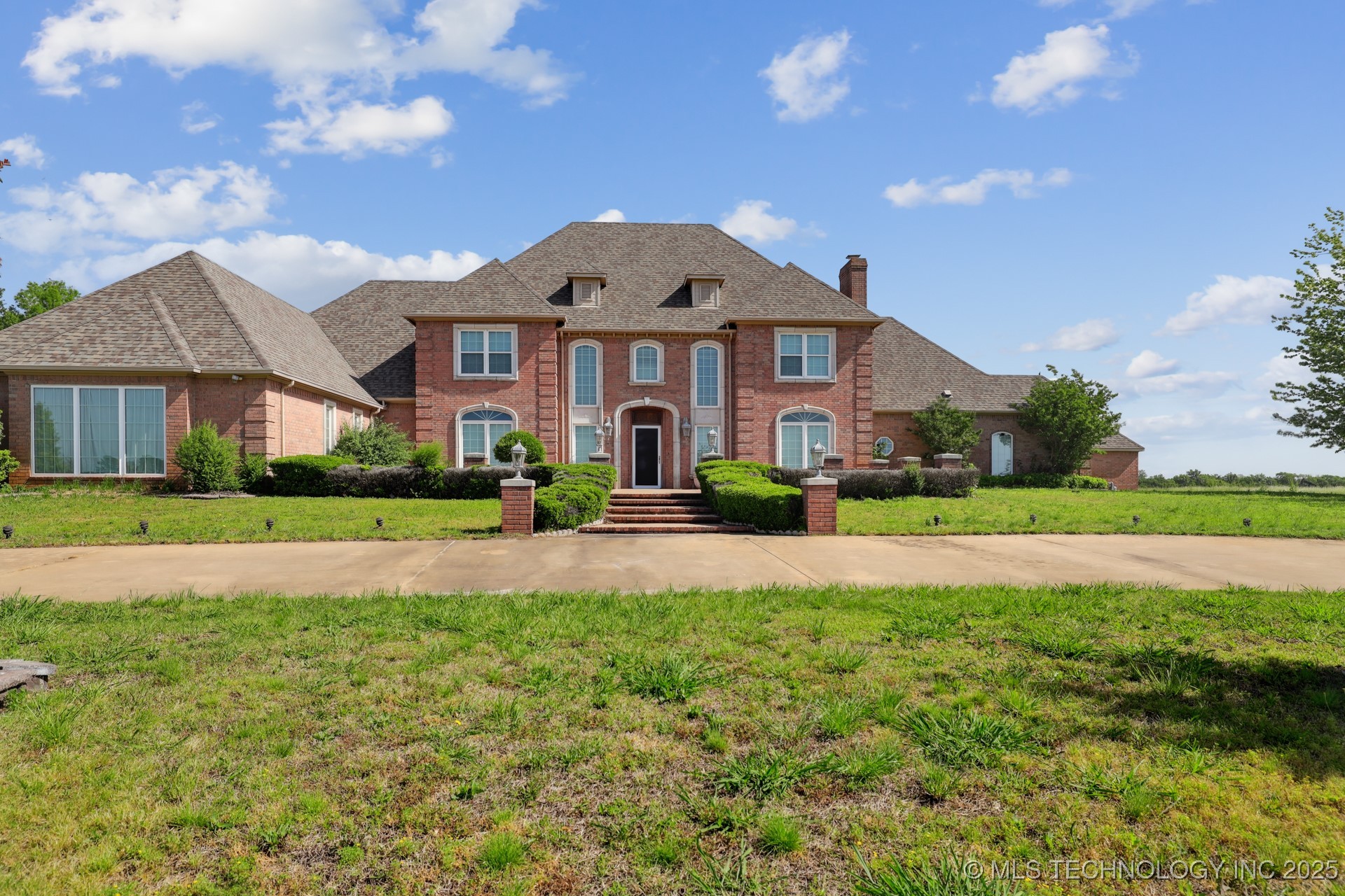 10499 W Highway 70