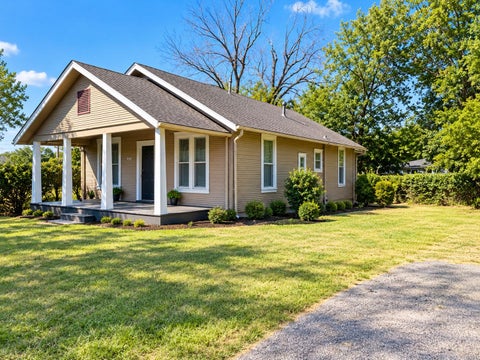Photo of 104 N Atlanta Street, Owasso, OK 74055 (MLS # 2632950)