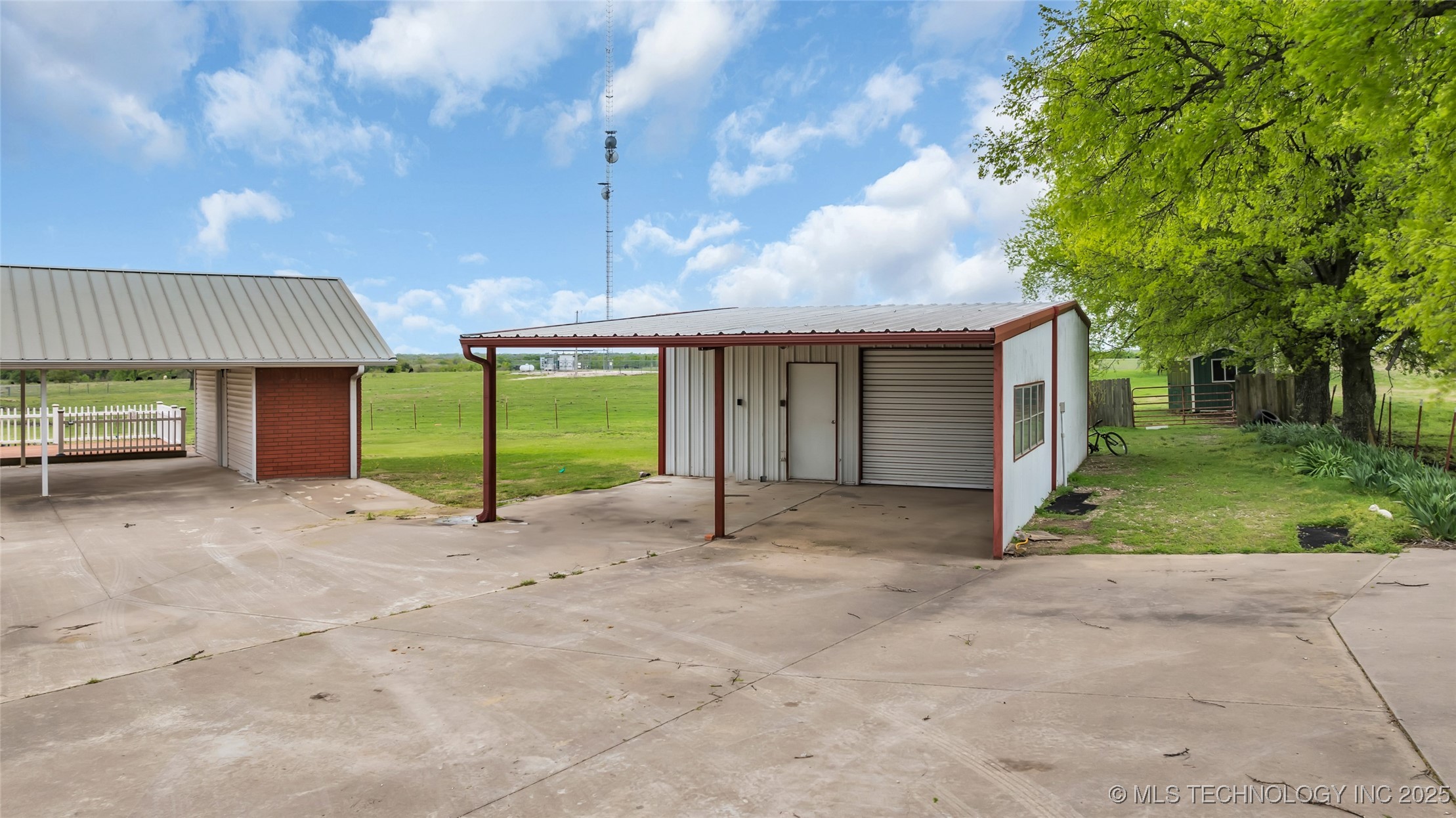 12497 Old Willis